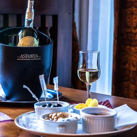 Astoria מלון 3*