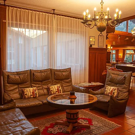 Astoria Hotel 3*